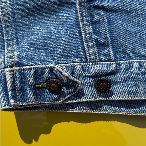 Bugle Boy x Betty Boop Blue Denim Vest with Orange Graphic - Picture 11 of 12